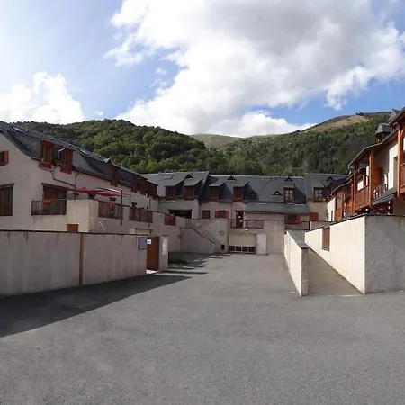 Village By Actisource 3*